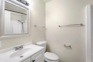 111 Alamo St, Waxahachie, TX 75165 - Photo 17