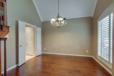 224 Heatherwood Drive, Irving, TX 75063 - Photo 3