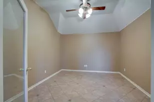 224 Heatherwood Dr, Irving, TX 75063 - Photo 21
