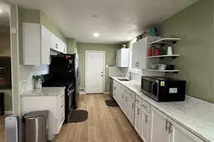 1335 Crestview Dr, Denison, TX 75020 - Photo 11