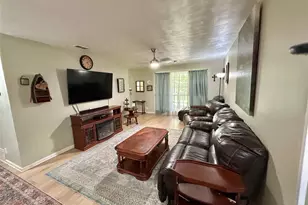 1335 Crestview Dr, Denison, TX 75020 - Photo 3