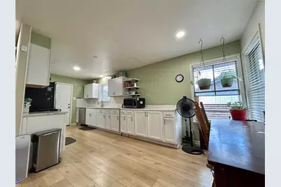 1335 Crestview Drive, Denison, TX 75020 - Photo 9