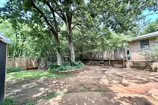 1335 Crestview Dr, Denison, TX 75020 - Photo 21