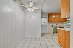 2219 Morgan St, Irving, TX 75062 - Photo 9