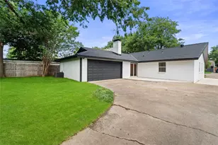 10236 Mapleridge Dr, Dallas, TX 75238 - Photo 33