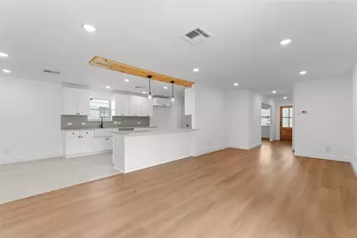 10236 Mapleridge Drive, Dallas, TX 75238 - Photo 5