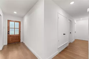 10236 Mapleridge Dr, Dallas, TX 75238 - Photo 17