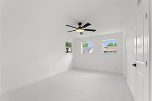 10236 Mapleridge Dr, Dallas, TX 75238 - Photo 29