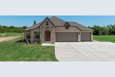 1069 Monaco, Springtown, TX 76082 - Photo 1