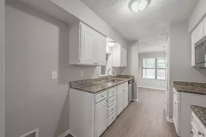 1250 Granada Lane, Lewisville, TX 75067 - Photo 15