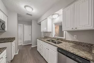 1250 Granada Ln, Lewisville, TX 75067 - Photo 13