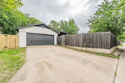 1250 Granada Lane, Lewisville, TX 75067 - Photo 37