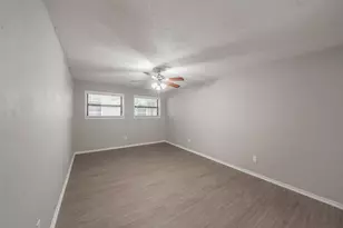 1250 Granada Ln, Lewisville, TX 75067 - Photo 17