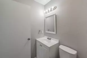 1250 Granada Ln, Lewisville, TX 75067 - Photo 23