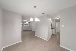 1250 Granada Ln, Lewisville, TX 75067 - Photo 11