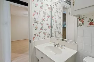 9240 Locarno Dr, Dallas, TX 75243 - Photo 19