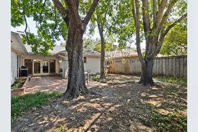 9240 Locarno Drive, Dallas, TX 75243 - Photo 23