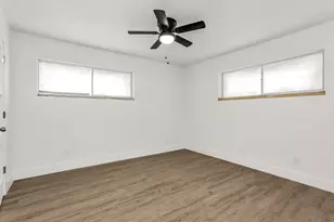 10623 McCree Rd, Dallas, TX 75238 - Photo 23