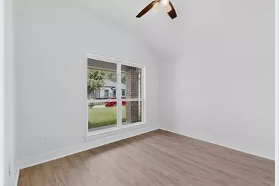 1615 Jones Street, Greenville, TX 75401 - Photo 15
