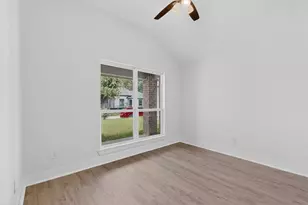 1615 Jones St, Greenville, TX 75401 - Photo 15