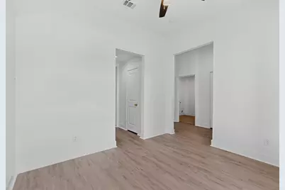 1615 Jones Street, Greenville, TX 75401 - Photo 17