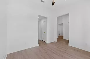 1615 Jones St, Greenville, TX 75401 - Photo 17