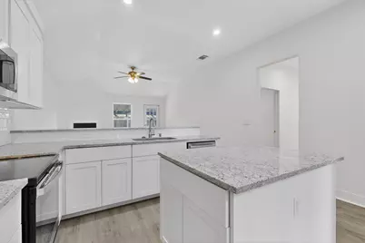 1615 Jones Street, Greenville, TX 75401 - Photo 13