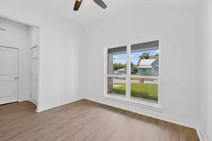 1615 Jones St, Greenville, TX 75401 - Photo 15