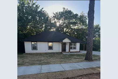 103 S Jordan Street, Whitesboro, TX 76273 - Photo 1