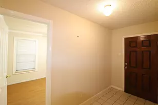 600 Livingston Dr, Hurst, TX 76053 - Photo 3