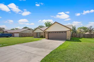 6728 Fair Meadows Dr, North Richland Hills, TX 76182 - Photo 5