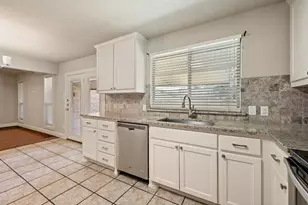 6728 Fair Meadows Dr, North Richland Hills, TX 76182 - Photo 17