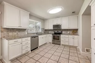 6728 Fair Meadows Dr, North Richland Hills, TX 76182 - Photo 15