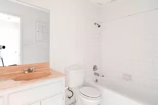 6825 Longleaf Ln, Fort Worth, TX 76137 - Photo 11