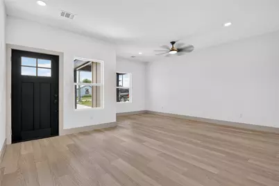 207 E South Street, Itasca, TX 76055 - Photo 3