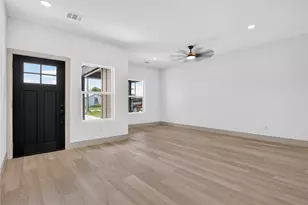 207 E South St, Itasca, TX 76055 - Photo 3