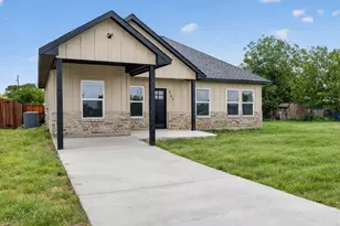 207 E South St, Itasca, TX 76055 - Photo 1