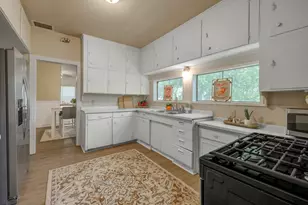 925 Palm St, Abilene, TX 79602 - Photo 13