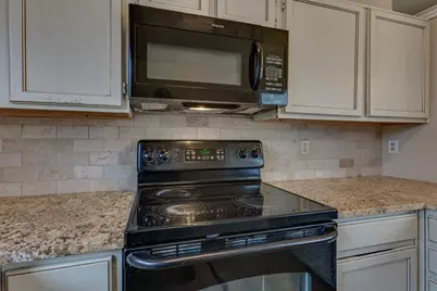 10611 Woodleaf Drive, Dallas, TX 75227 - Photo 9