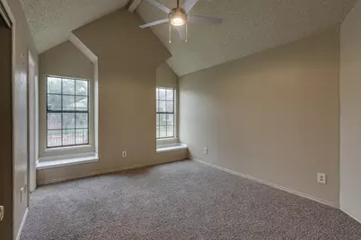 10611 Woodleaf Drive, Dallas, TX 75227 - Photo 13