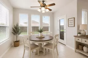 802 Swan Ridge Dr, Sherman, TX 75092 - Photo 9