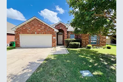 552 Kerry Street, Crowley, TX 76036 - Photo 1