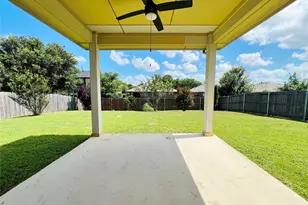 552 Kerry St, Crowley, TX 76036 - Photo 27