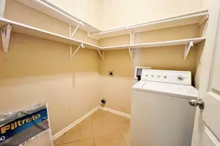 552 Kerry St, Crowley, TX 76036 - Photo 23