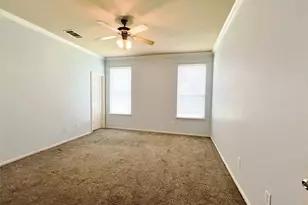 552 Kerry St, Crowley, TX 76036 - Photo 11