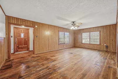 835 W Long Street, Stephenville, TX 76401 - Photo 5