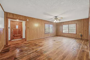 835 W Long St, Stephenville, TX 76401 - Photo 5
