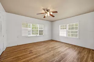 835 W Long St, Stephenville, TX 76401 - Photo 13