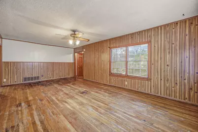 835 W Long Street, Stephenville, TX 76401 - Photo 7