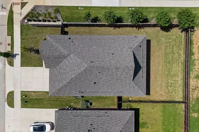 3401 Kingsview Drive, Denton, TX 76207 - Photo 33